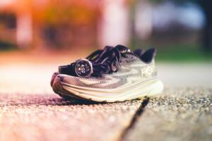 hoka bondi ou clifton